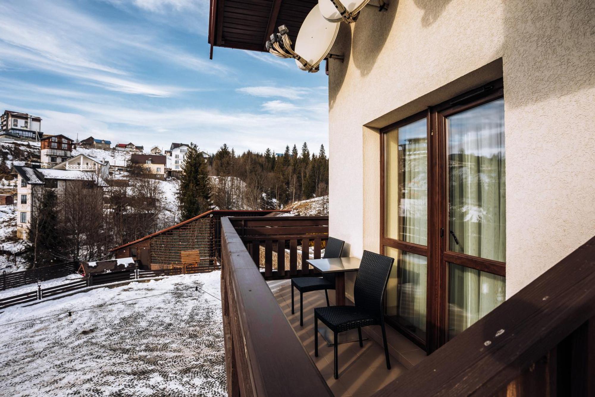 Graal Resort Bukovel Exterior photo